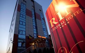 Rin Central Hotel